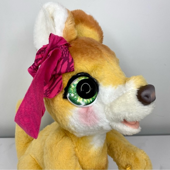 FurReal Friend Interactive Mama Josie the Kangaroo - Picture 15 of 17